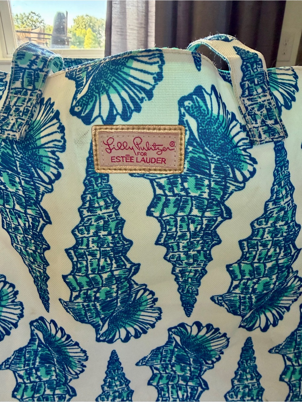 Lilly Pulitzer Blue & Teal Shell-Print Tote Beach Bag - Picture 2 of 5